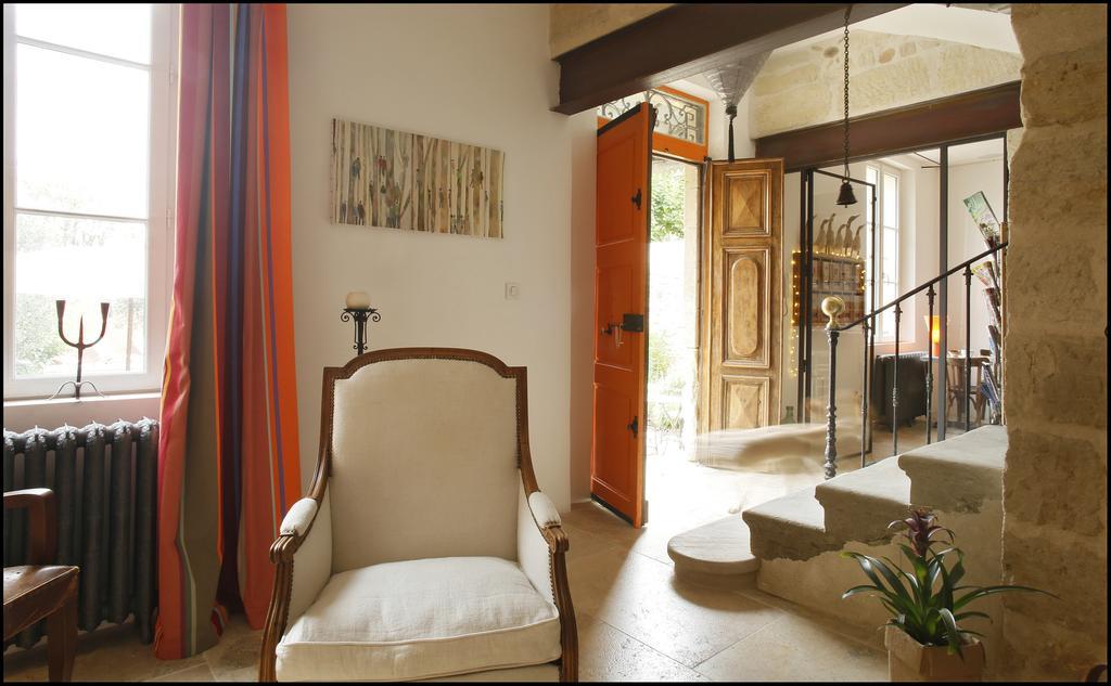 La Maison Rouge D'Uzes B&B Luaran gambar