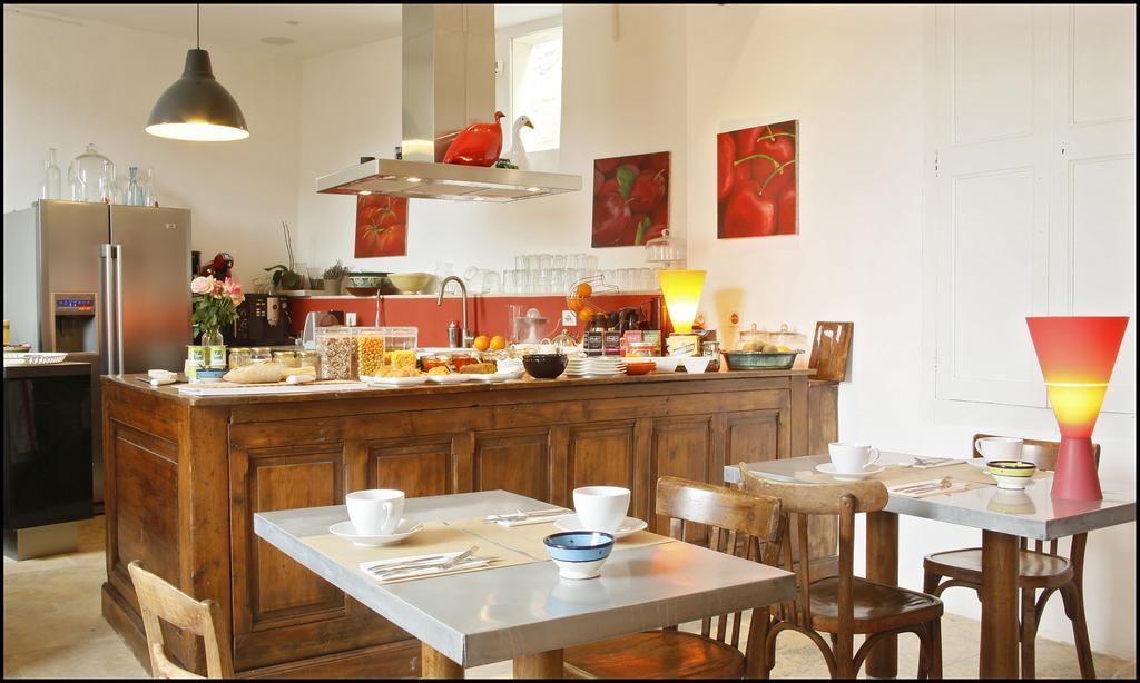 La Maison Rouge D'Uzes B&B Luaran gambar